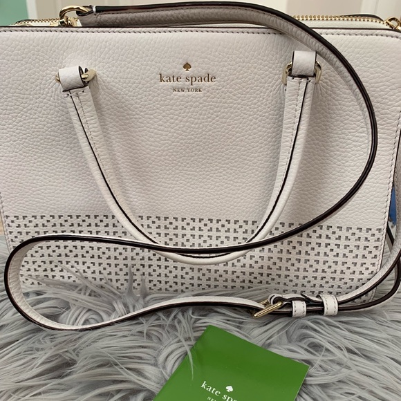 kate spade Handbags - Kate Spade Bag (NWOT)